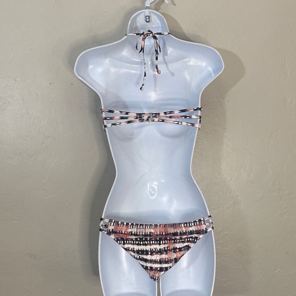 Abercrombie & Fitch Black and Pink Bikini - Picture 2 of 4